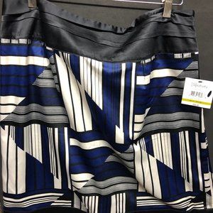 Relativity Silk Skirt |
